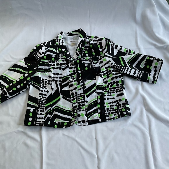 Coat with a lining, with two front and side pockets, lightweight, V neck - Picture 3 of 5